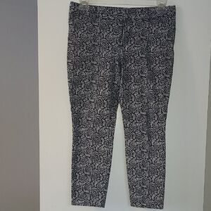 GAP Black and White Pattern Slim City Crop Pants